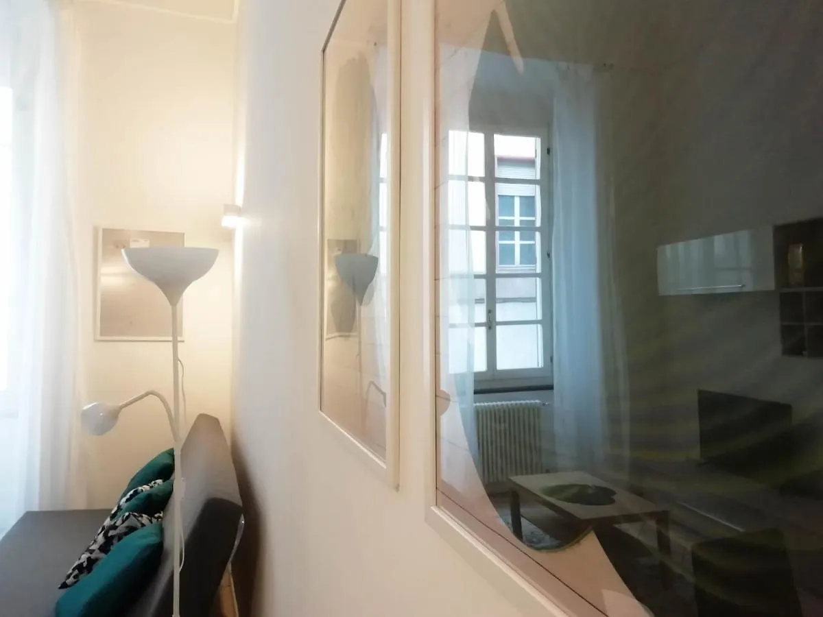 MistrangeloHome 3 - Appartamento in Pieno Centro Savona 0*,